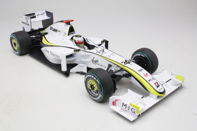 Brawn GP BGP001, World Champion 2009, J.Button - Sulje napsauttamalla kuva