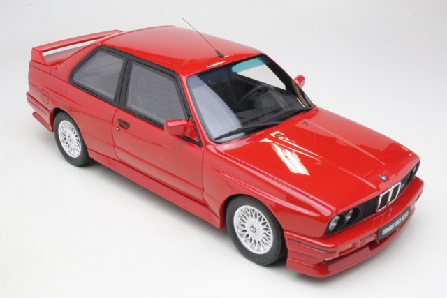 BMW M3 (e30) 1989, punainen - Sulje napsauttamalla kuva