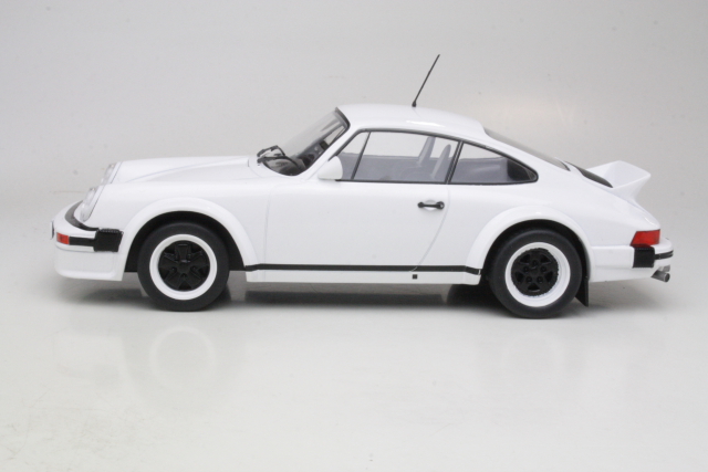 Porsche 911 1982, valkoinen - Sulje napsauttamalla kuva