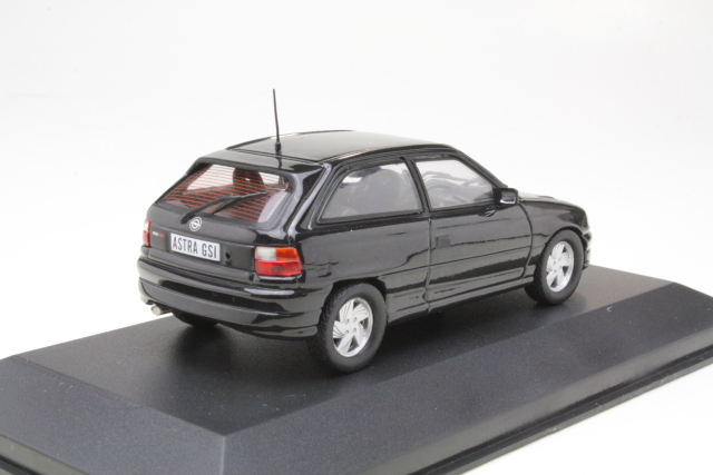 Opel Astra GSi 1992, musta