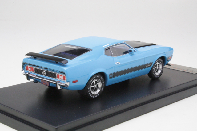 Ford Mustang Mach 1 1973, sininen