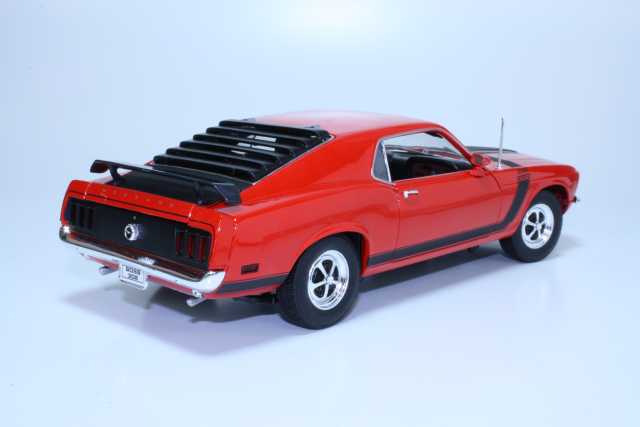 Ford Mustang Boss 302 1970, punainen - Sulje napsauttamalla kuva