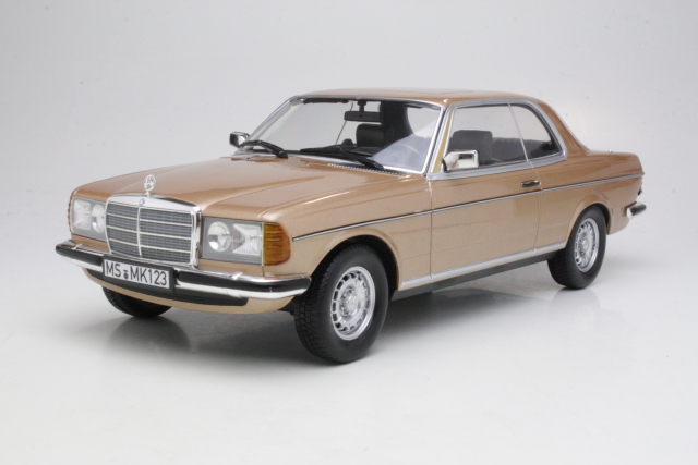 Mercedes 280CE 1980 (C123), kulta - Sulje napsauttamalla kuva