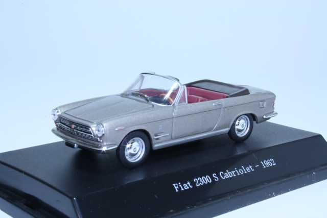 Fiat 2300 Cabriolet 1962, harmaa - Sulje napsauttamalla kuva