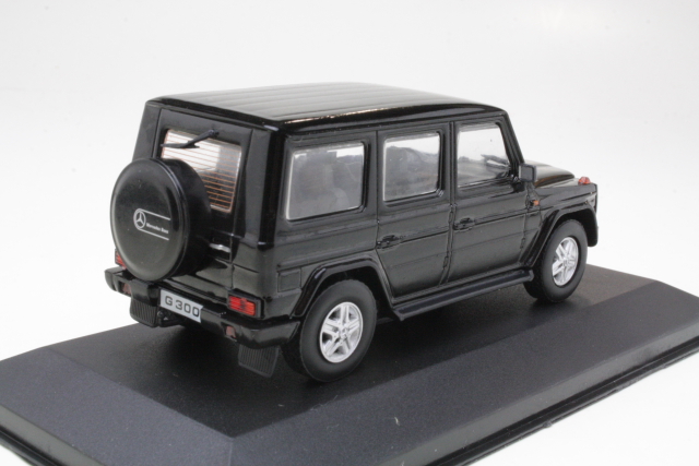 Mercedes G-Class G300 1993, musta