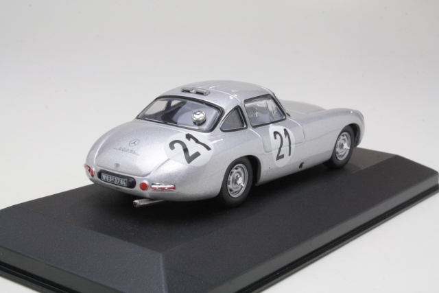 Mercedes 300SL, 1st. LeMans 1952, H.Lang/F.Riess, no.21 - Sulje napsauttamalla kuva