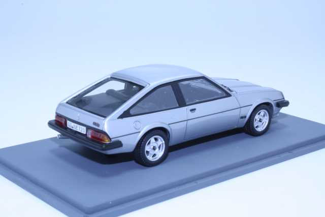 Opel Manta B CC GTE 1980, hopea