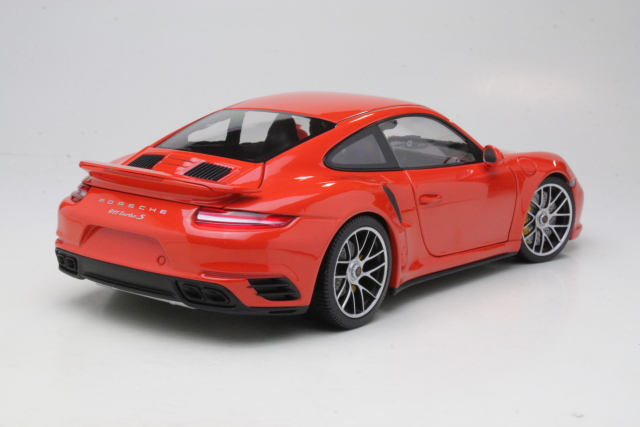 Porsche 911 Turbo S 2016, oranssi - Sulje napsauttamalla kuva