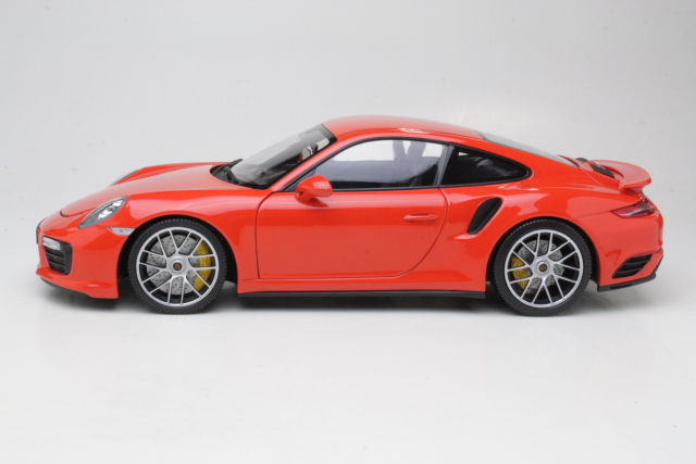 Porsche 911 Turbo S 2016, oranssi - Sulje napsauttamalla kuva