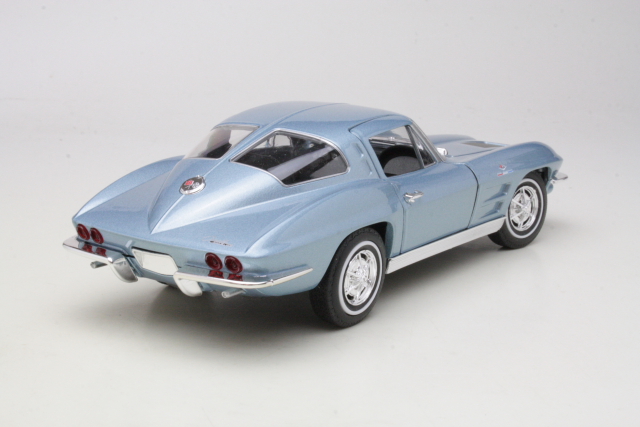 Chevrolet Corvette C2 Sting Ray 1963, sininen - Sulje napsauttamalla kuva