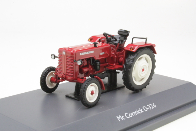 McCormick D 326, punainen - Sulje napsauttamalla kuva