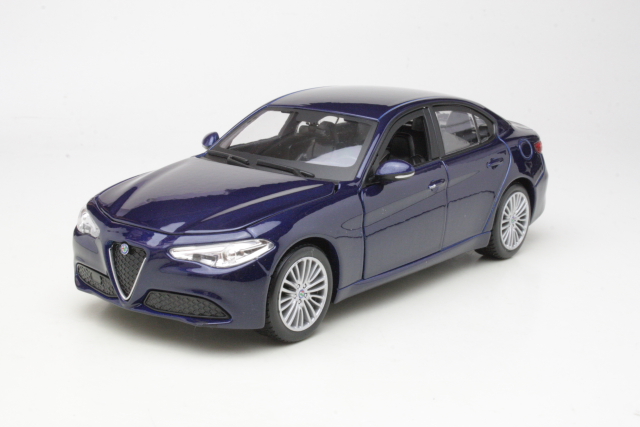 Alfa Romeo Giulia 2016, dark blue