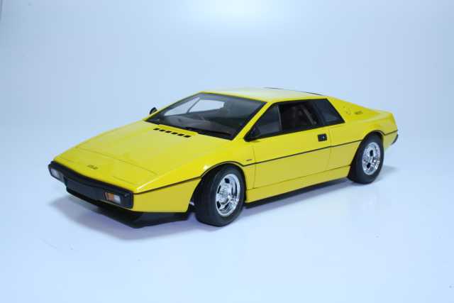 Lotus Esprit 1979, keltainen