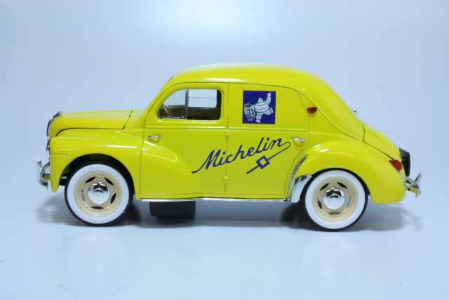 Renault 4CV "Michelin" 1954, yellow