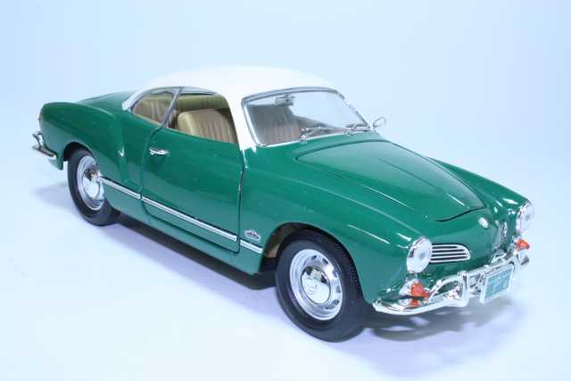 VW Karmann Ghia 1966, green