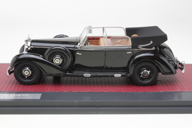 Mercedes 770 Cabriolet D (W07) 1938, musta - Sulje napsauttamalla kuva