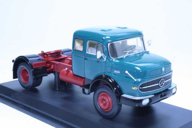 Mercedes LS1620, sininen rekkaveturi