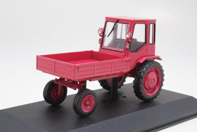 MTZ T-16, punainen