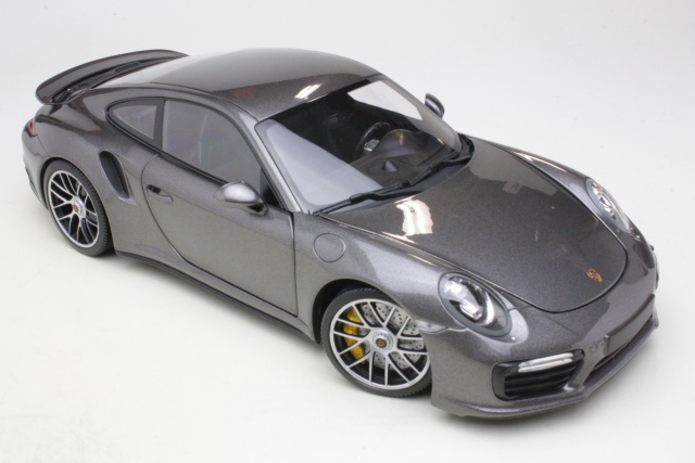 Porsche 911 Turbo S 2016, harmaa
