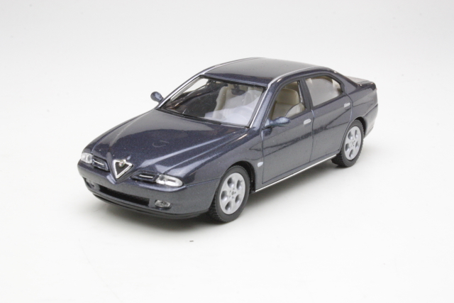 Alfa Romeo 166 1998, tummanharmaa