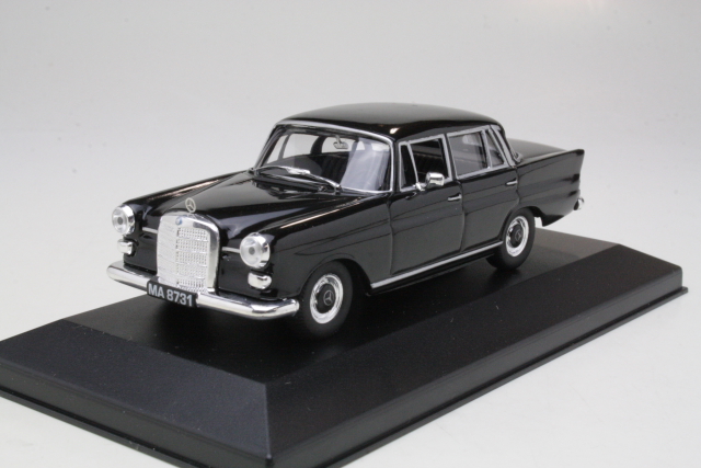 Mercedes 200D (W110) 1965, musta - Sulje napsauttamalla kuva