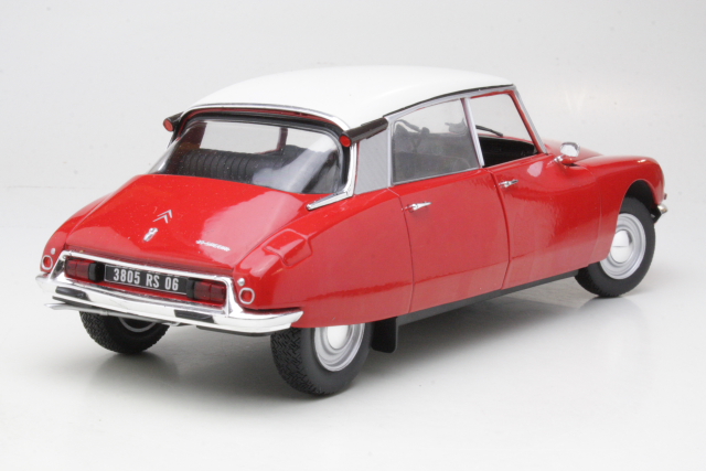 Citroen DS Special 1972, red