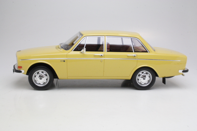Volvo 144 1970, keltainen