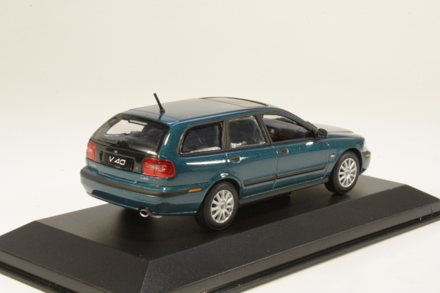 Volvo V40, vihreä
