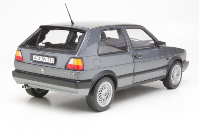 VW Golf 2 GTi 1990, harmaa - Sulje napsauttamalla kuva