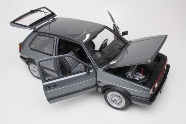 VW Golf 2 GTi 1990, grey
