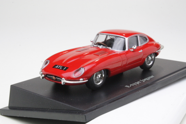 Jaguar E-Type Coupe 1961, punainen - Sulje napsauttamalla kuva