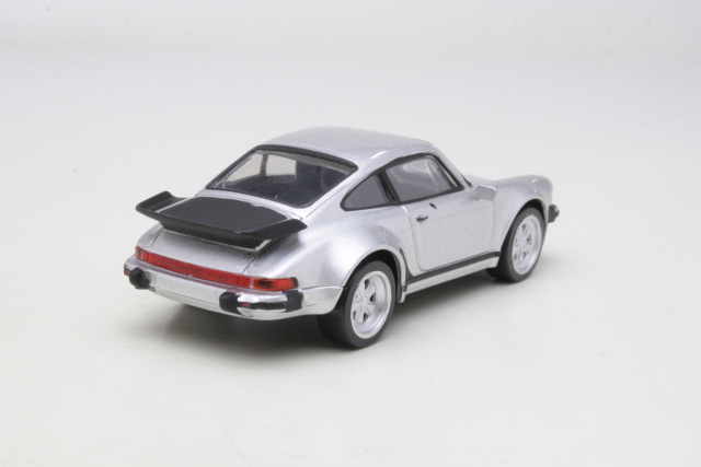 Porsche 911 Coupe 1978, silver