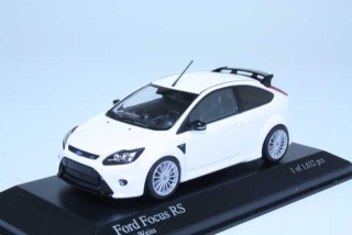 Ford Focus RS 2009, valkoinen