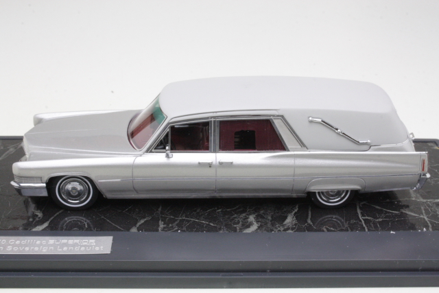 Cadillac Superior Hearse 1970, hopea