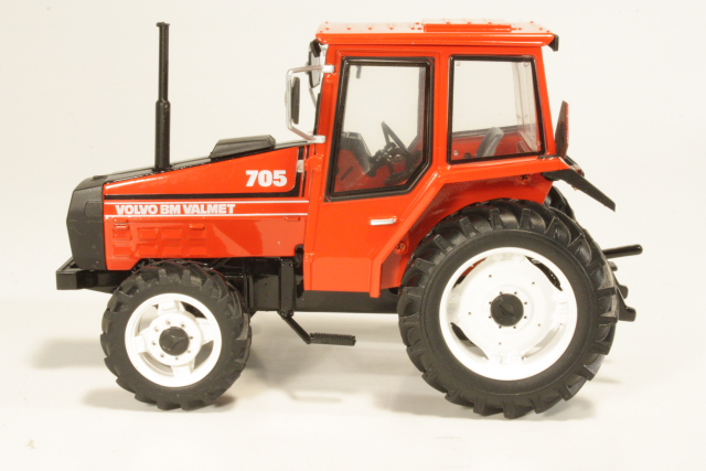 Volvo BM Valmet 705 1982, red