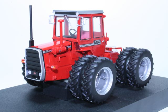 Massey Ferguson 1250 "Paripyörät" 1992, punainen - Sulje napsauttamalla kuva