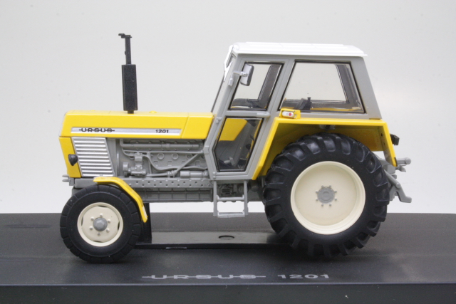 Ursus 1201 2wd, yellow