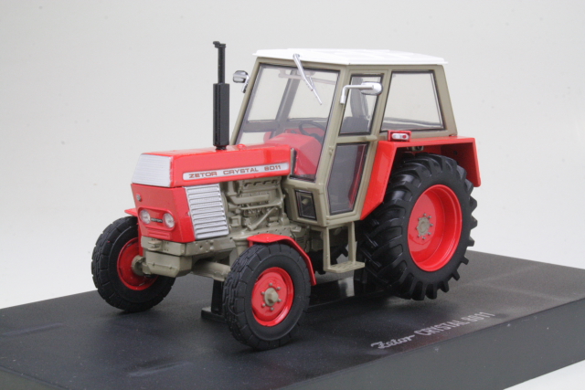 Zetor Crystal 8011 2wd, punainen - Sulje napsauttamalla kuva