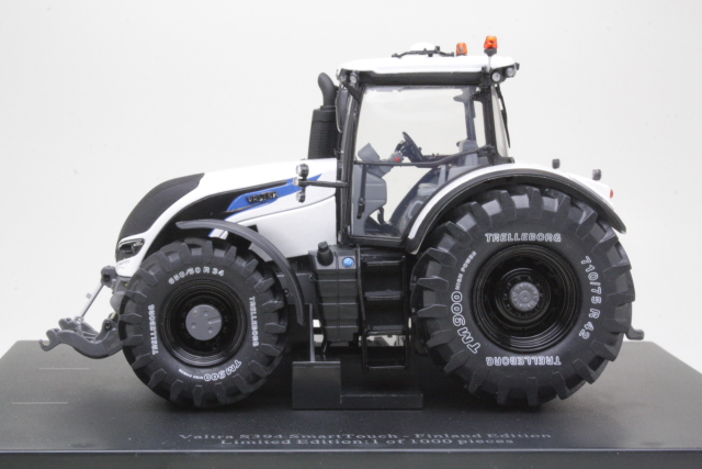 Valtra S394 2017 "Finland Edition", white