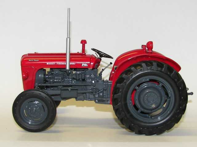 Massey Ferguson 35X 1963, punainen 1:16 - Sulje napsauttamalla kuva