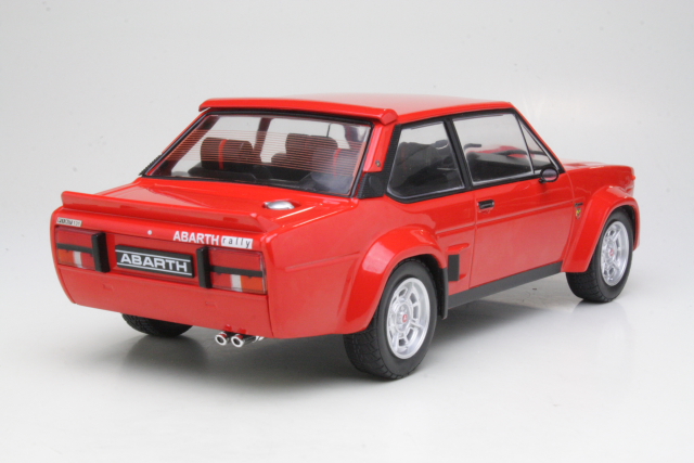 Fiat 131 Abarth 1980, punainen - Sulje napsauttamalla kuva