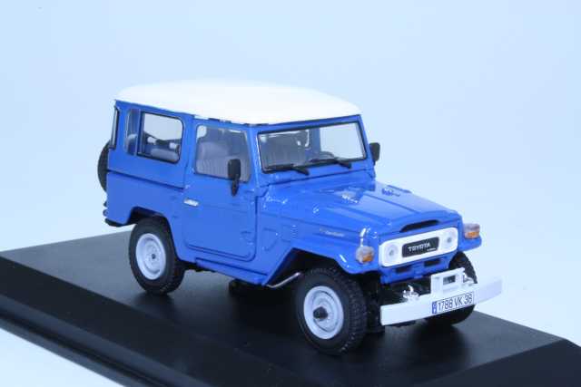 Toyota Land Cruiser BJ40 1980, sininen - Sulje napsauttamalla kuva