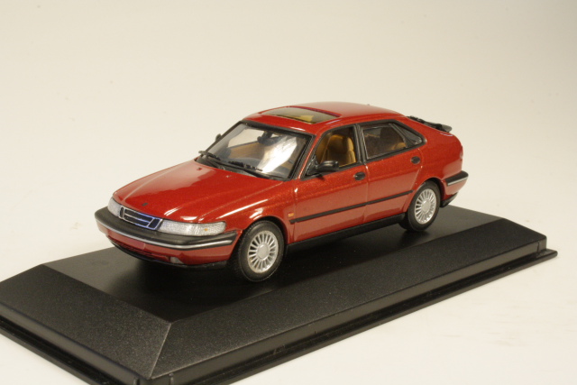 Saab 900 Saloon 1995, punainen - Sulje napsauttamalla kuva