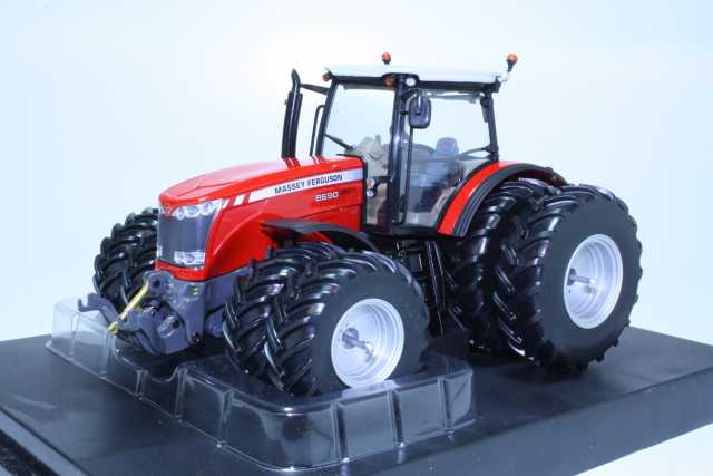 Massey Ferguson 8690 (8 wheels)