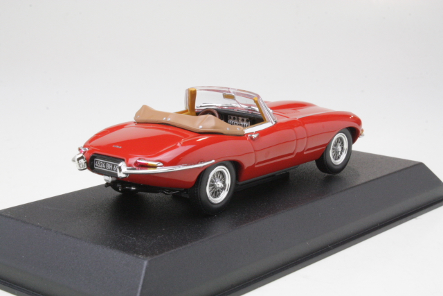 Jaguar E-Type Cabriolet 1961, punainen - Sulje napsauttamalla kuva