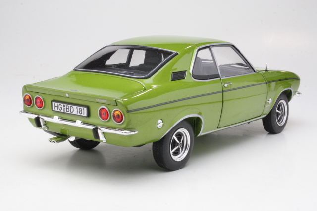 Opel Manta 1970, green - Click Image to Close