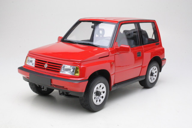 Suzuki Vitara, red