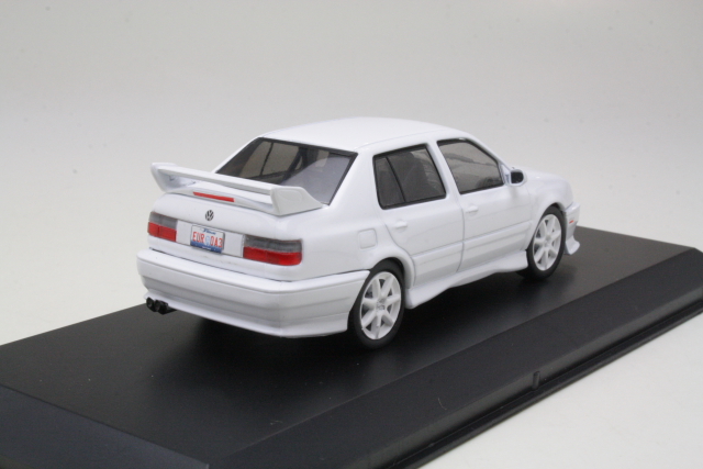VW Jetta A3 1995, white