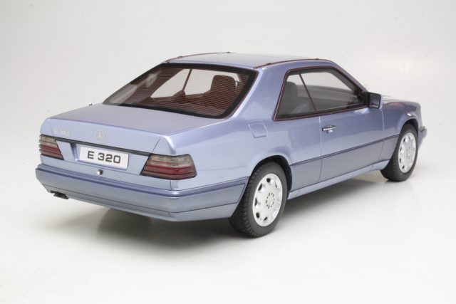 Mercedes E320 (C124) Coupe, sininen