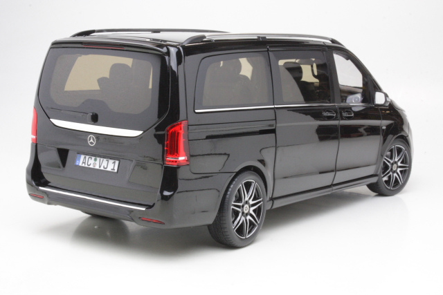Mercedes V-Class AMG-Line 2017, black